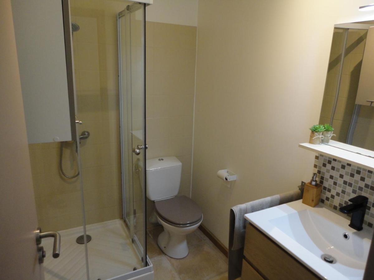 Joli Appartement Dans Village Calme En Provence Les Mees Екстер'єр фото