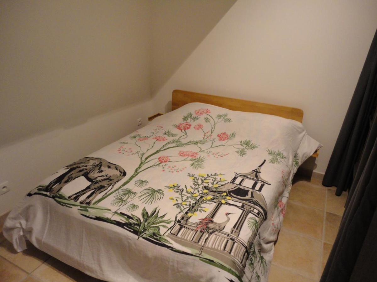 Joli Appartement Dans Village Calme En Provence Les Mees Екстер'єр фото